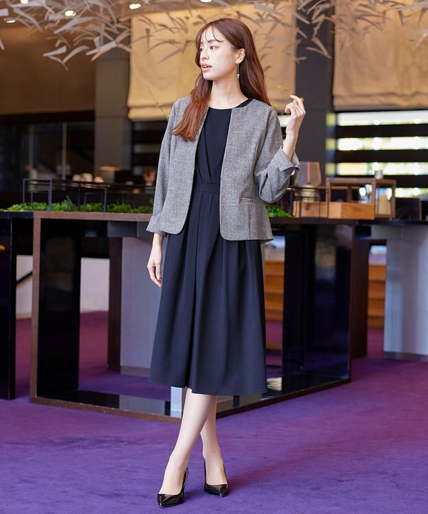 Tiaclasse L 【新色追加・洗える】麻調薄地キーネックジャケット チャコールグレー