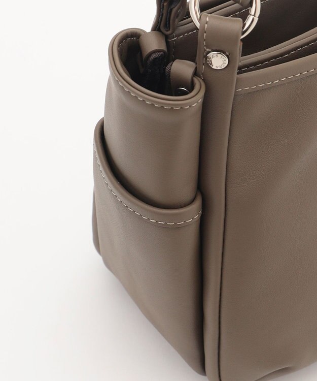 Y'SACCS カウレザー スクエア2wayミニトート グレージュ