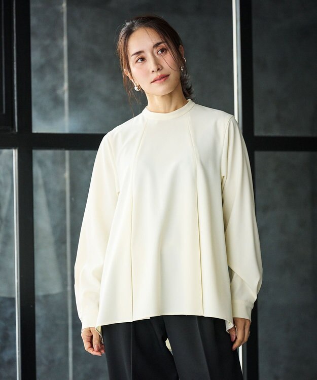 #Newans 〈亀恭子さんコラボ〉パネルタックAラインブラウス オフ