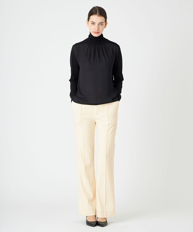 BEIGE， MAZARINE / スリムフレアパンツ Ecru