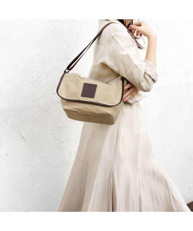 Regalo Felice 【超軽量 / ペットボトルも入る】かぶせ付きショルダー / REGALO BE(ベージュ)