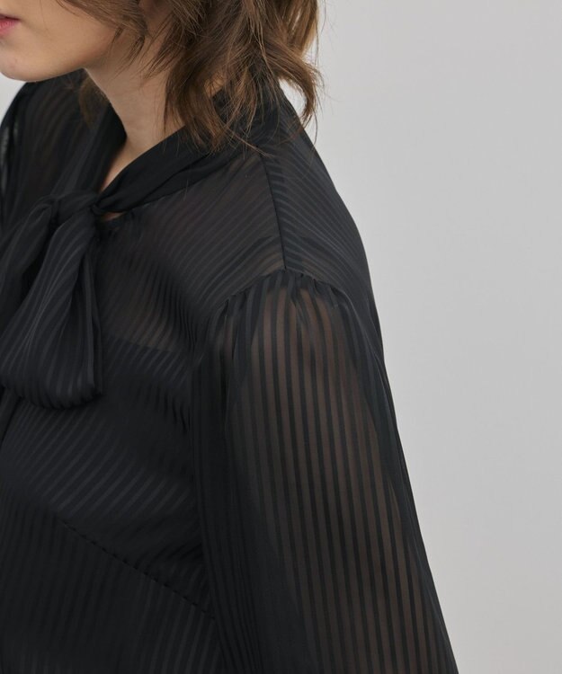 GRACE CONTINENTAL ストライプボウブラウス ブラック