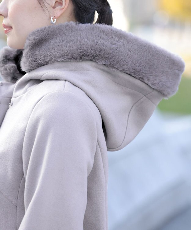 Tiaclasse エコファー付きフードショートコート グレー