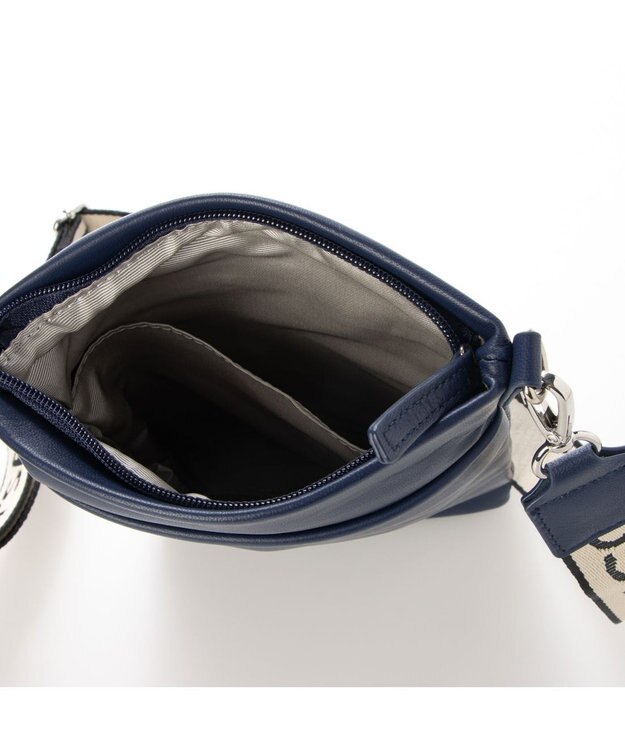 Y'SACCS イタリアンシープ 財布付きスマホポシェット ネイビー