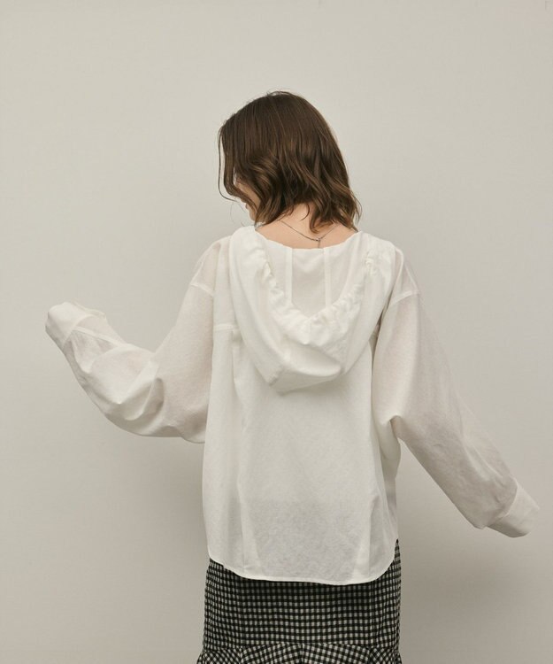 GRACE CONTINENTAL フードシャツ ホワイト