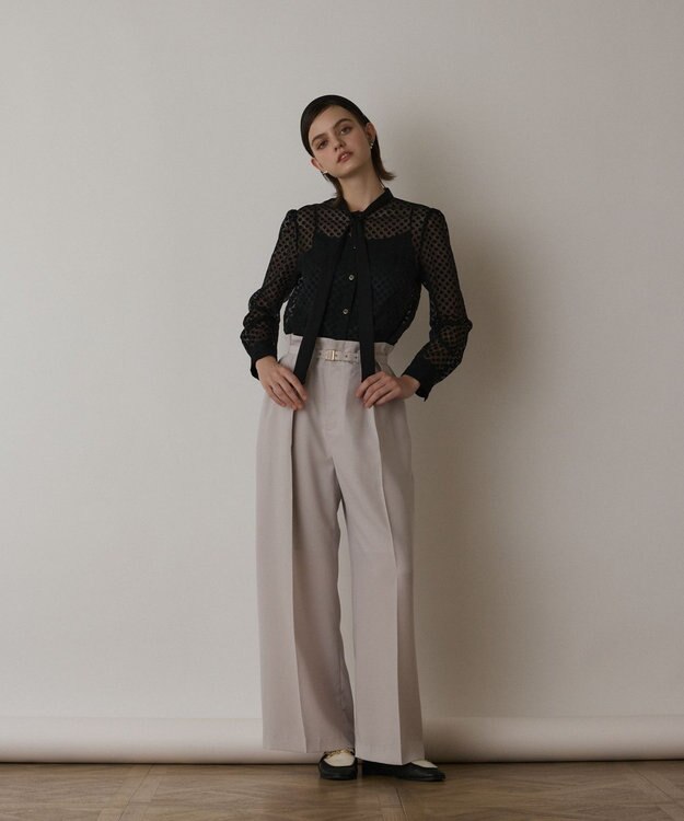 GRACE CONTINENTAL ドットオパールタイ付ブラウス ブラック