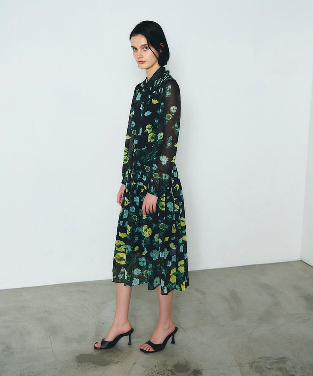 GRACE CONTINENTAL グラデフラワープリントワンピース ブラック