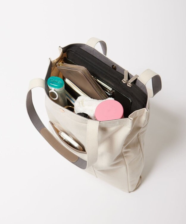 J.PRESS LADIES 【WEB限定カラーあり・セットアイテム・撥水加工・A4サイズ収納可】ポーチ付き PRINTED トート バッグ 【WEB限定】アイボリー系