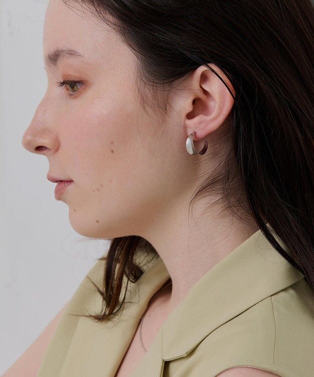 Phoebe ≪WEB限定≫【金属アレルギー対応】エンフォルドフープピアス　シルバー/サージカルステンレス シルバー