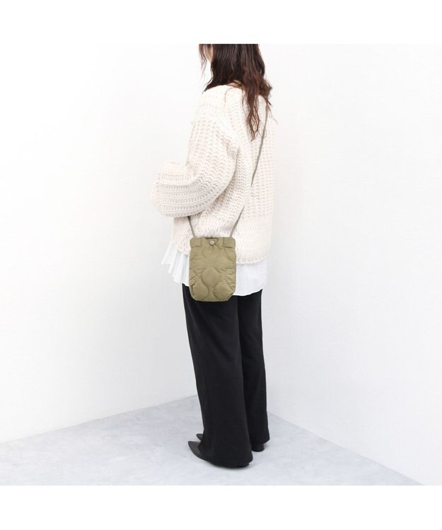 UNBILLION cachecache ナイロンキルティングスマホショルダー カーキ