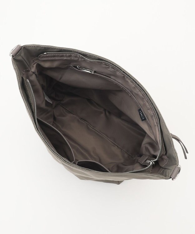 Y'SACCS ツイルナイロン　カーブショルダー　Mサイズ グレージュ