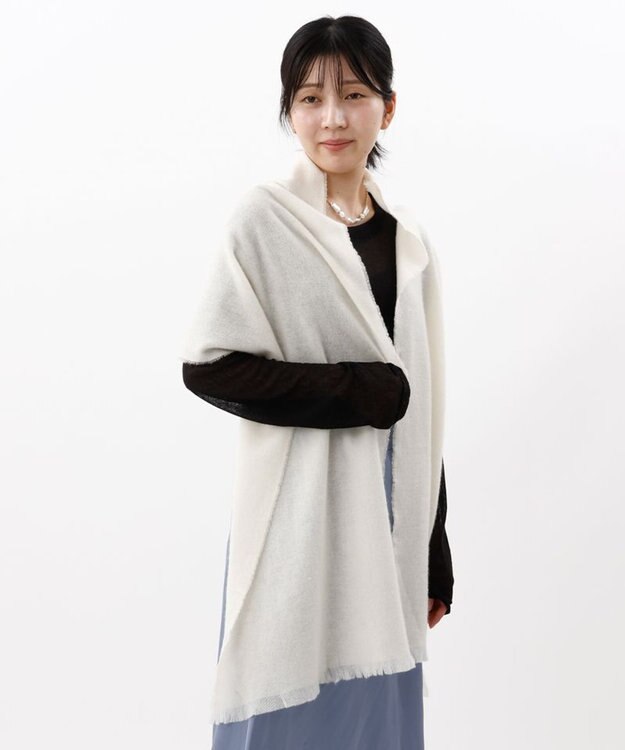 AURORA 【 LANVIN COLLECTION（ランバン コレクション） 】エアリーカシミヤ中厚無地ストール オフホワイト