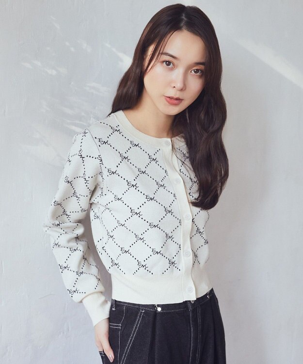 earth music&ecology モノグラムコンパクトニットカーディガン Ivory