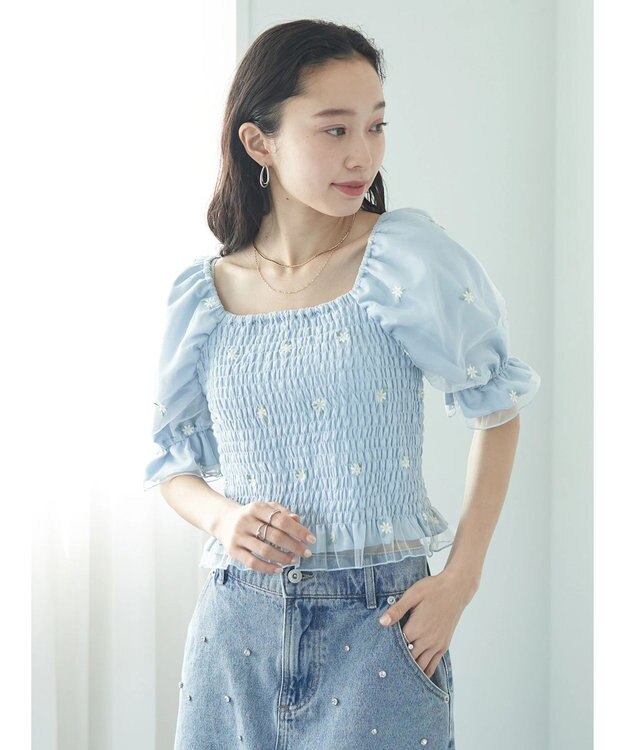 earth music&ecology フラワー刺繍ブラウス Blue