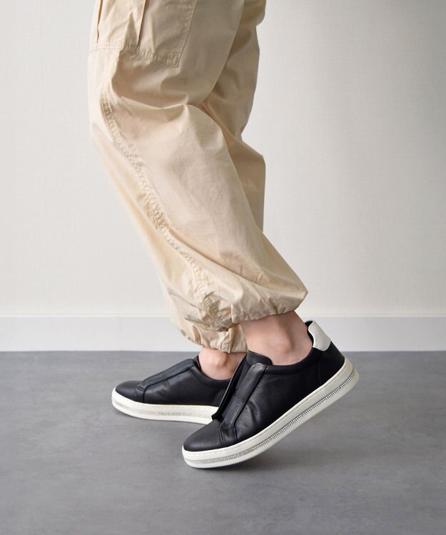 Bridget Birkin 【PARADIS COULEUR】ラインストーンエラスティックスニーカー ブラック