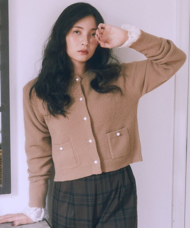 earth music&ecology 【イージーケア】パウダーシャギークルーネックカーディガン Beige