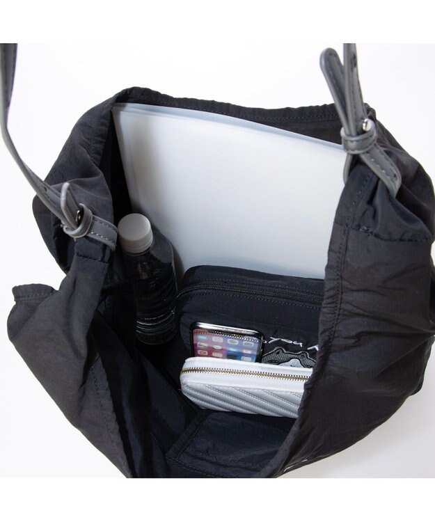 UNBILLION カシュカシュ cachecache / アニマルドローイング刺繍ナイロントート ブラック