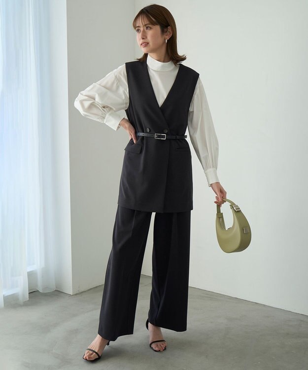 UNFILO L ハイネックブラウス ホワイト