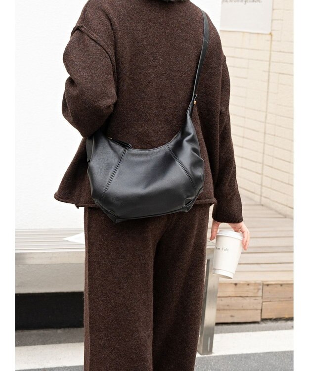 style code 【ペットボトル収納可能】[Lyrss/リルス] 牛革 ショルダーバッグ ブラック