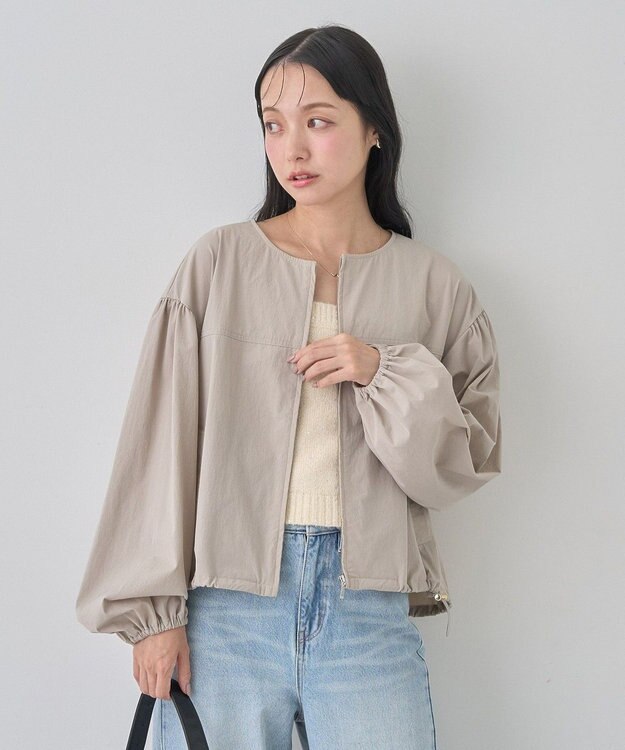 earth music&ecology ノーカラーボリュームブルゾン Gray Beige