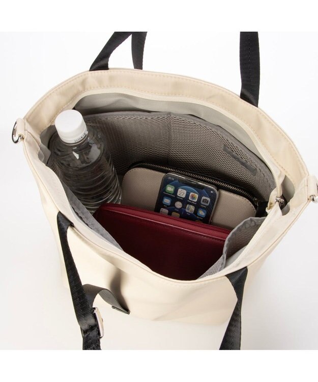 UNBILLION カシュカシュ cachecache / チャームセット付きナイロン2wayトートバッグ アイボリー