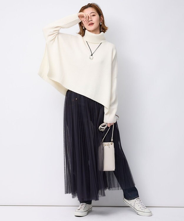 23区 【洗える】ウールカシミヤ ニットポンチョ ホワイト系