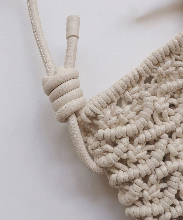 Tiaclasse マクラメショルダーバッグ エクリュ