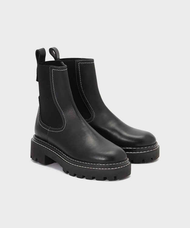 GRACE CONTINENTAL POEVE 　ショートブーツ ブラック