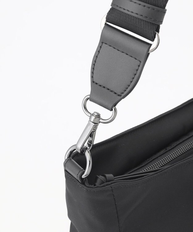 Y'SACCS ツイルナイロン　カーブショルダー　Mサイズ ブラック