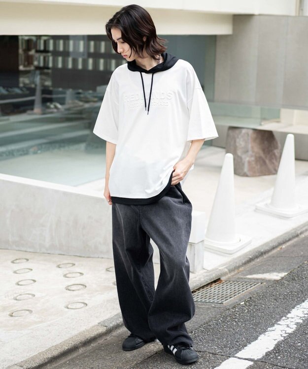 WEGO 【接触冷感/ユニセックス着用ITEM】エンボスロゴグラフィックTPK（SS） ホワイト