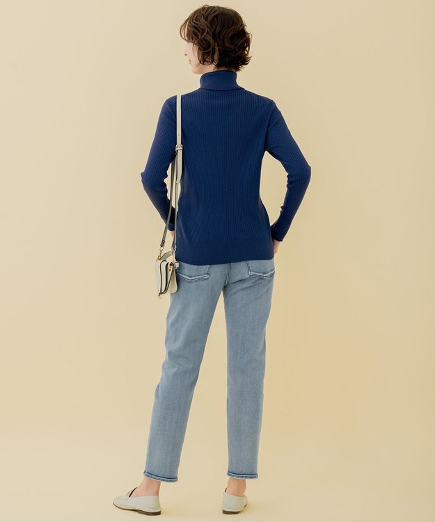 自由区 L 【WEB限定/セット着用可】セミウーステッド タートルネック ブルー系