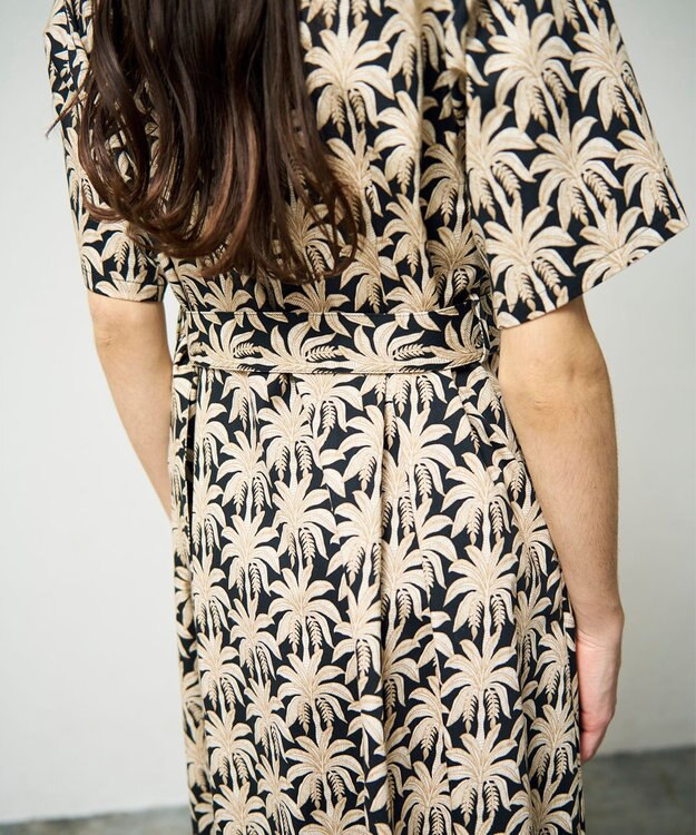 GRACE CONTINENTAL パームモチーフシャツワンピース ブラック