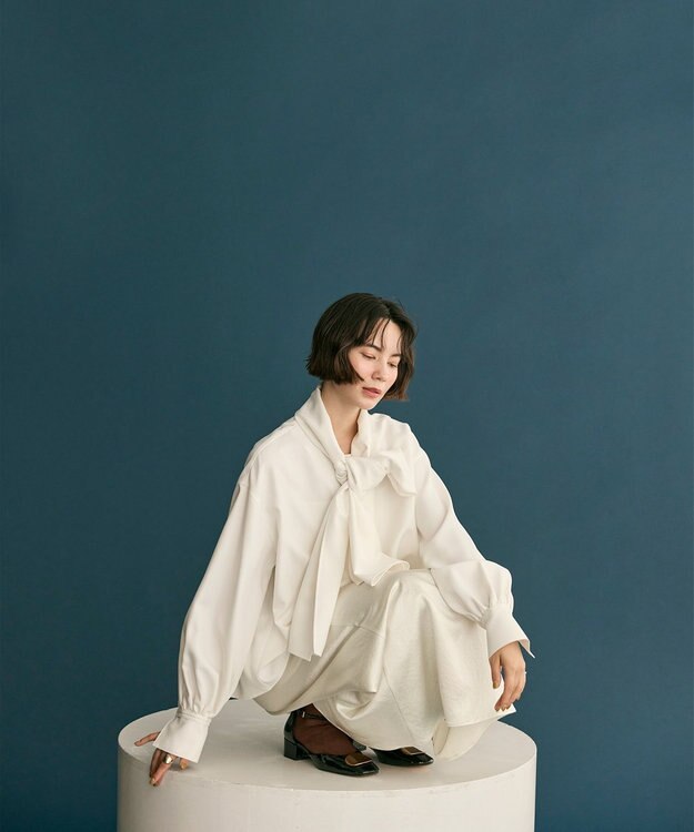 #Newans 【洗濯機可】ビックリボンパウダリーブラウス ホワイト