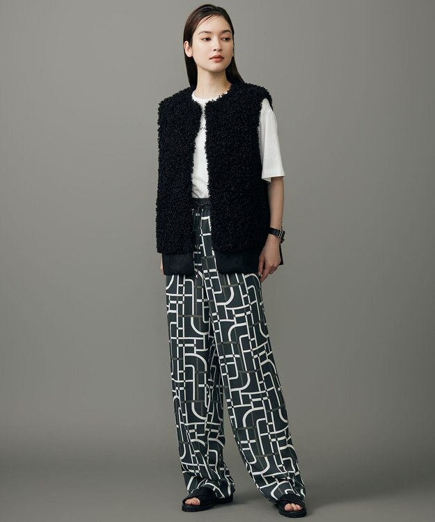 自由区 L 【17号サイズまで展開・カタログ掲載】ジオメトリックレトロプリント パンツ グレーベース