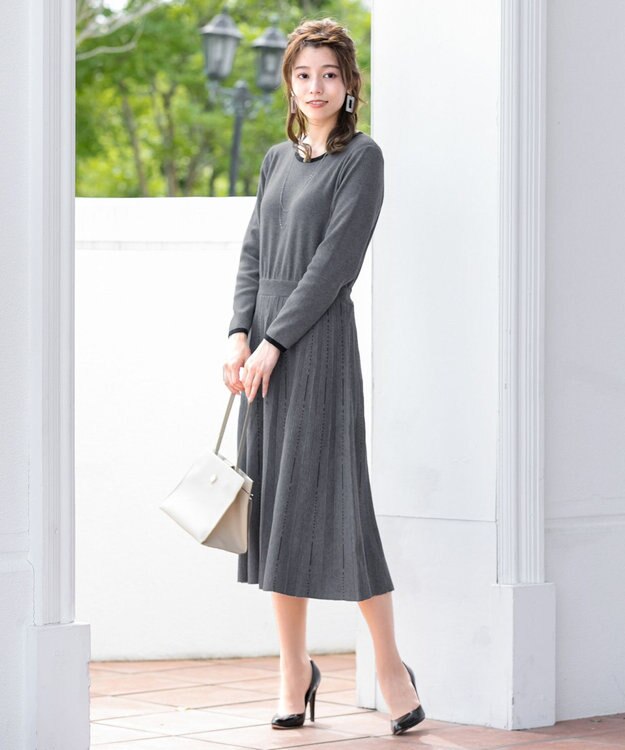 Tiaclasse 【洗える】1枚で着映えするステッチニットワンピース チャコール×ブラック