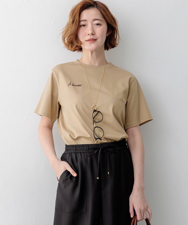 23区 【先行予約】バック刺繍 メッセージロゴ Tシャツ ベージュ系