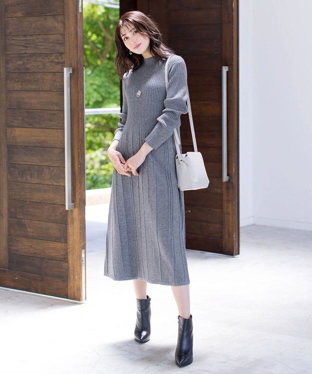 Tiaclasse 【洗える】1着でオシャレ感が出せるニットプリーツワンピース グレー