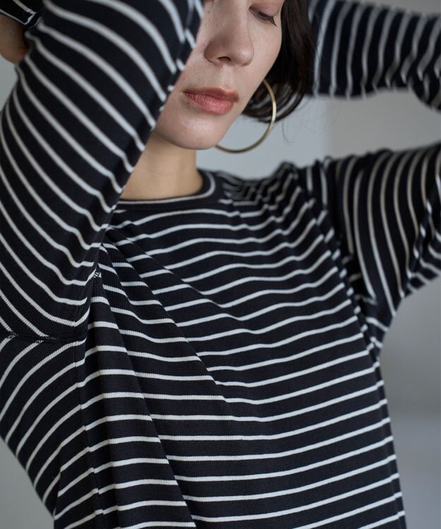 UNFILO コットンカシミヤ クルーネックカットソー ブラック×エクリュ