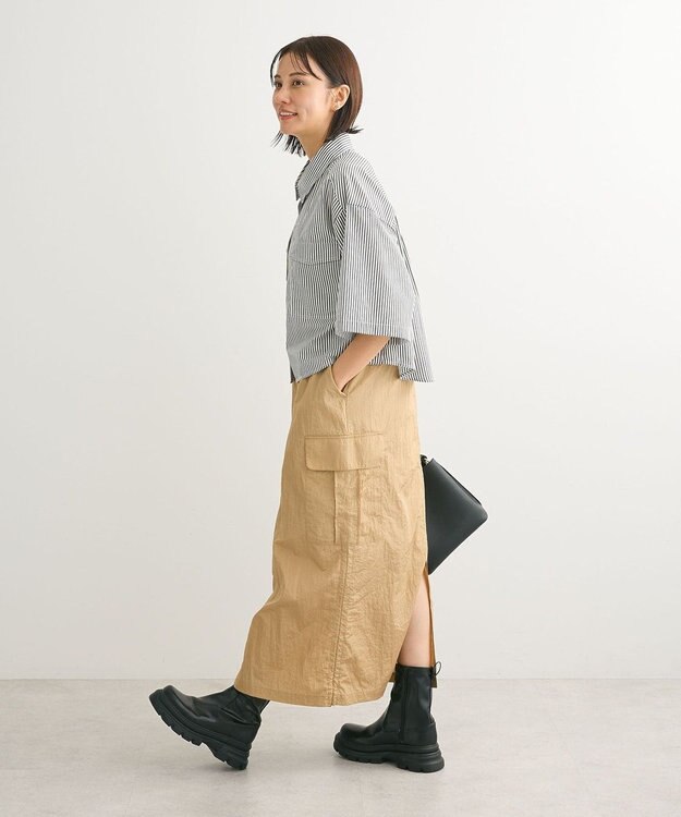 Green Parks シャイニーカーゴスカート Camel