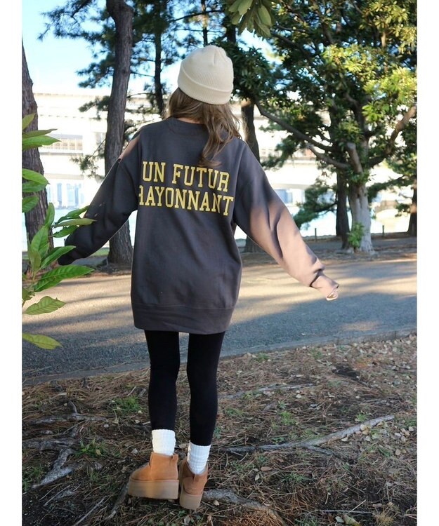 Green Parks バックロゴプリントスウェット Charcoal Gray