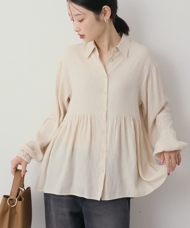 AMERICAN HOLIC サテンティアードブラウス Ivory