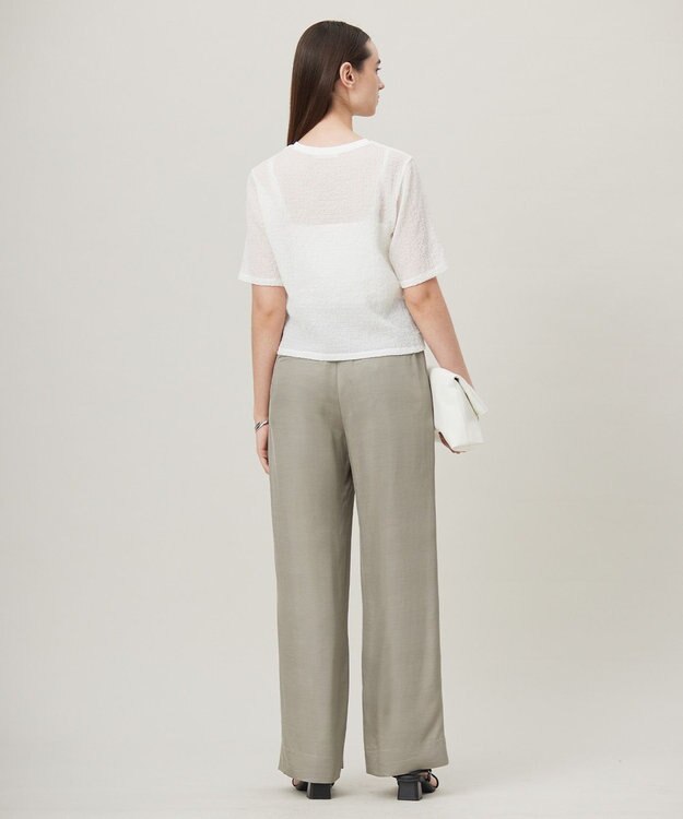 ICB 【洗える】 シャイニーサッカー クロップドトップス オフホワイト系