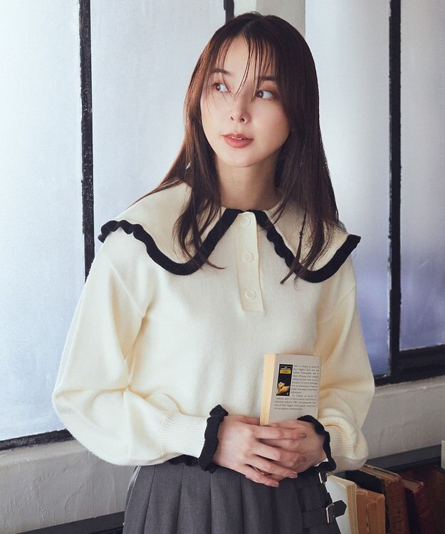 earth music&ecology 配色フリルカラーニットプルオーバー Ivory