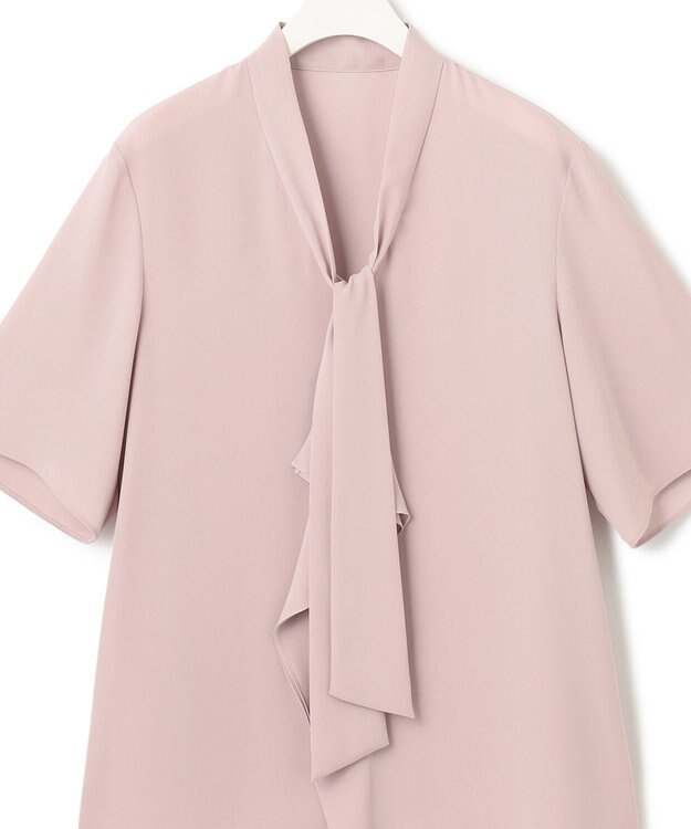 ICB L 【接触冷感・UVケア・速乾・洗える】BackSatinAmunzen 5分袖Vネックボウタイブラウス ヘイズピンク系