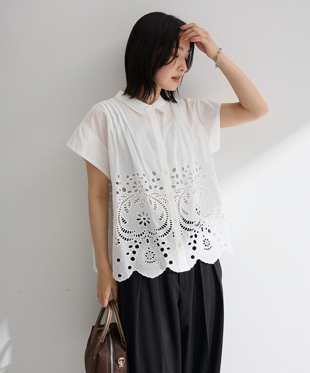 Green Parks スカラップ刺しゅうブラウス Off White