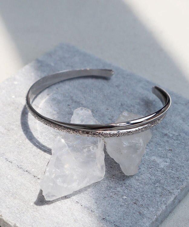 Tiaclasse メタルコンビバングル シルバー