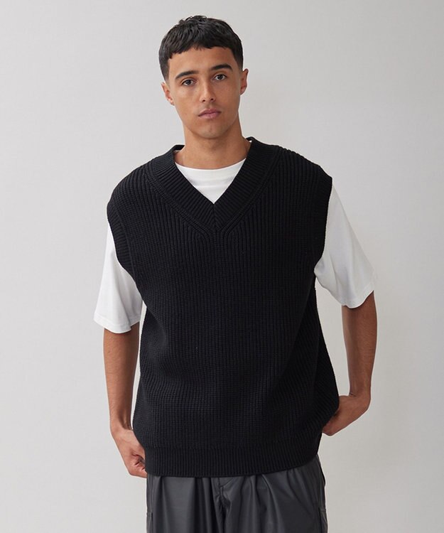 UNFILO MENS 【男女兼用】バルキー ニットベスト ブラック