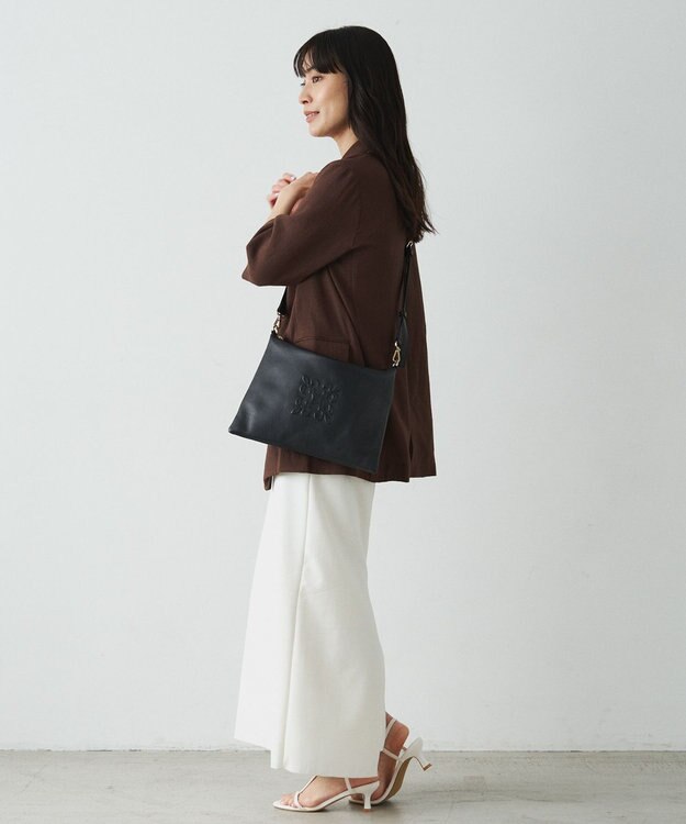 russet エンボスモノグラムショルダーバッグ(CE-1547) Black