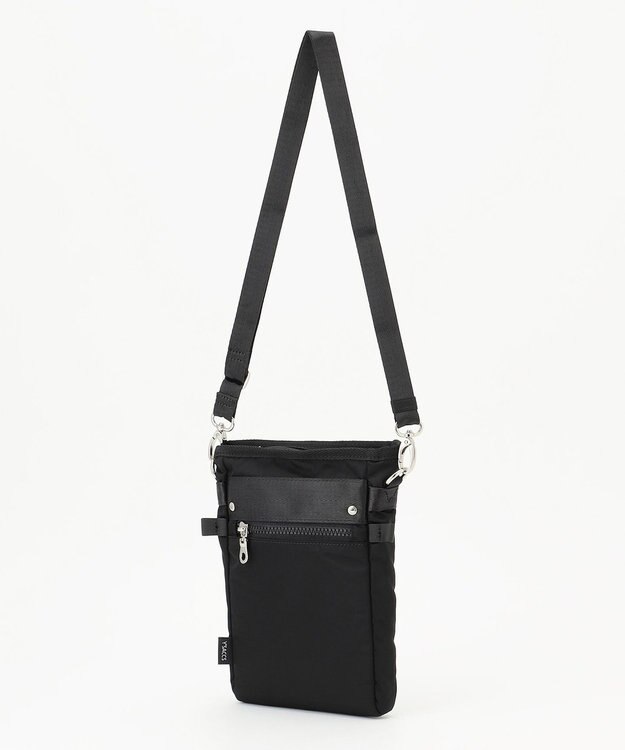 Y'SACCS テープデザイン　トラベルポシェット ブラック