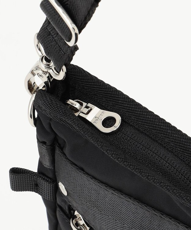 Y'SACCS テープデザイン　トラベルポシェット ブラック